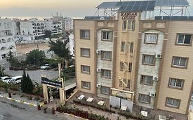 Kasgar Court Hotel